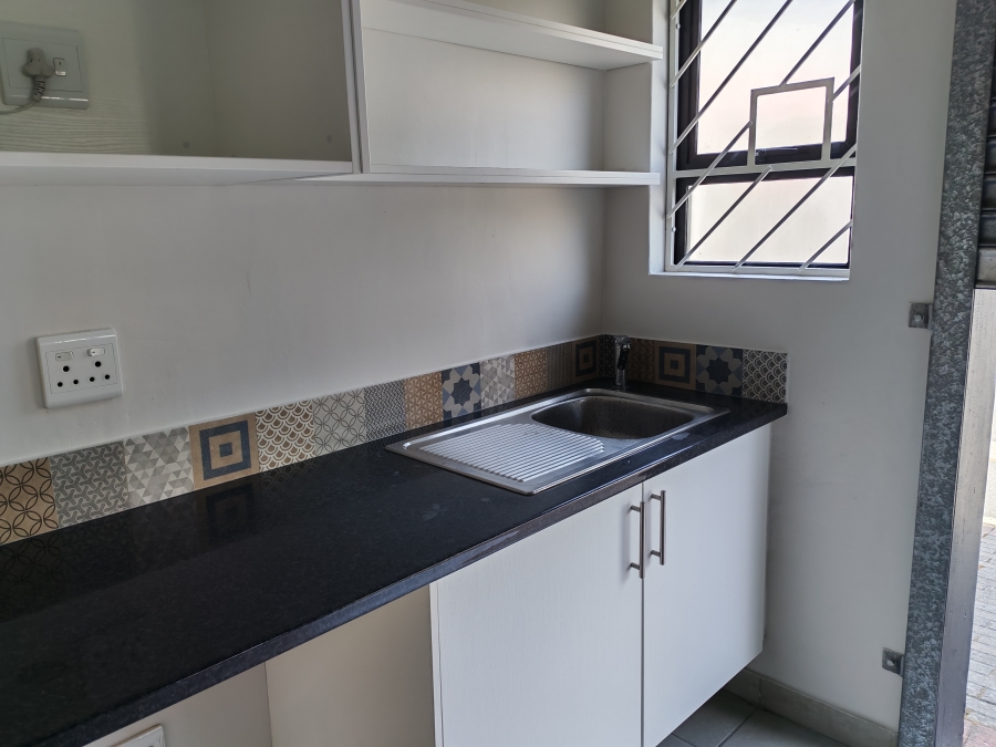 To Let Commercial Property for Rent in Gants Plaza Western Cape